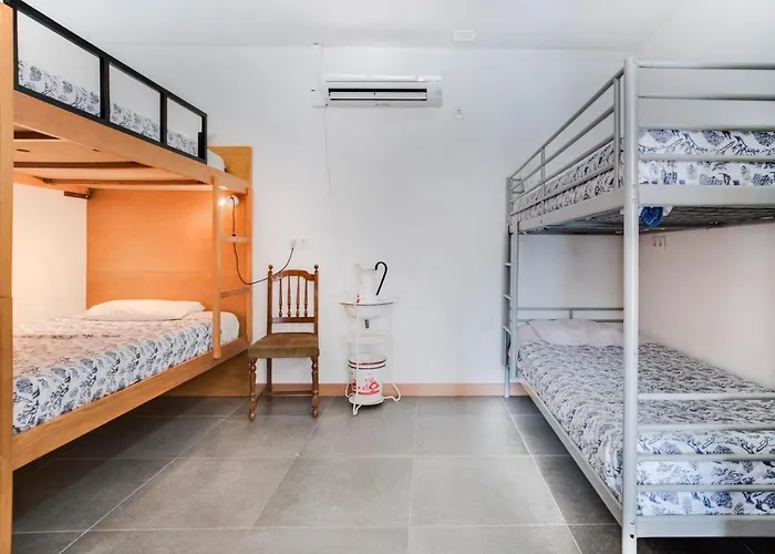 西罗萨之家旅馆