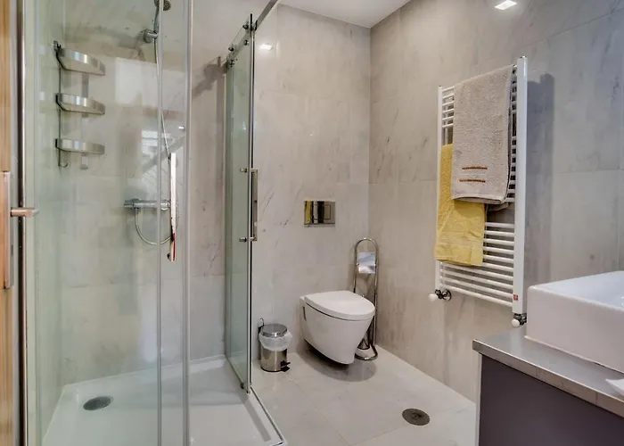 西罗萨之家旅馆 *