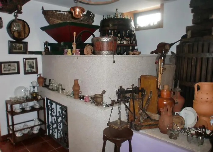 西罗萨之家旅馆 *