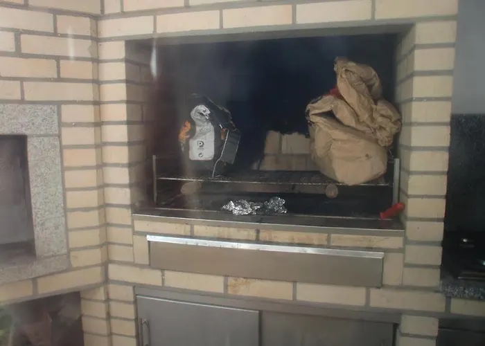 西罗萨之家旅馆